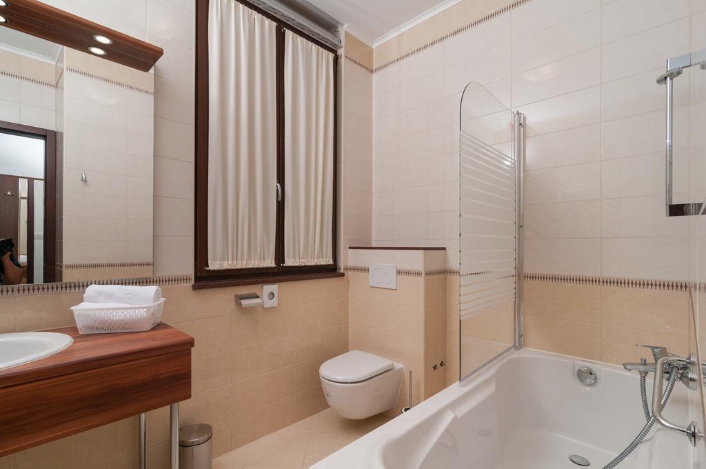 Luxury Rooms Near The Beach1 Split Exterior photo